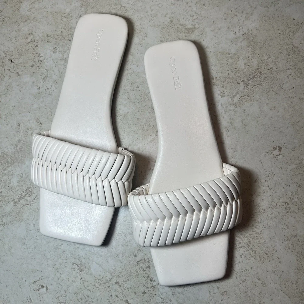 Nordstroms Open Edit Womens Sandals Flats Slip On Shoes Size 10 White Square Toe